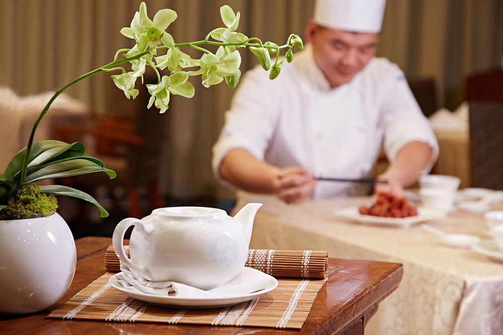 85 Sky Tower Hotel Гаосюн Экстерьер фото A tea pot
